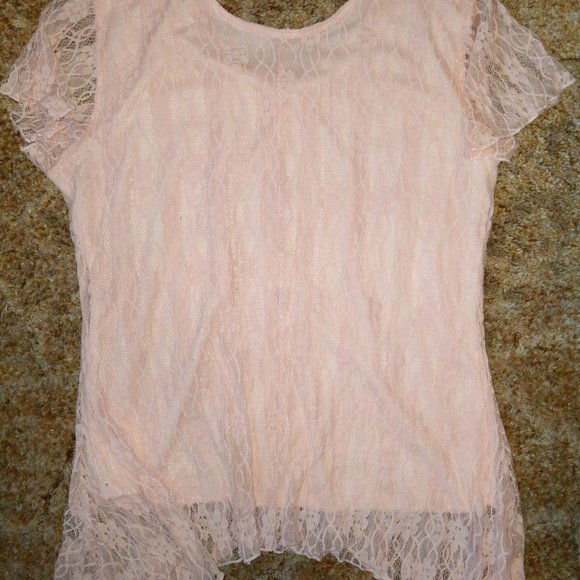 4/$20 | Pink Lace Blouse Top with asymmetrical hem - Picture 6 of 6